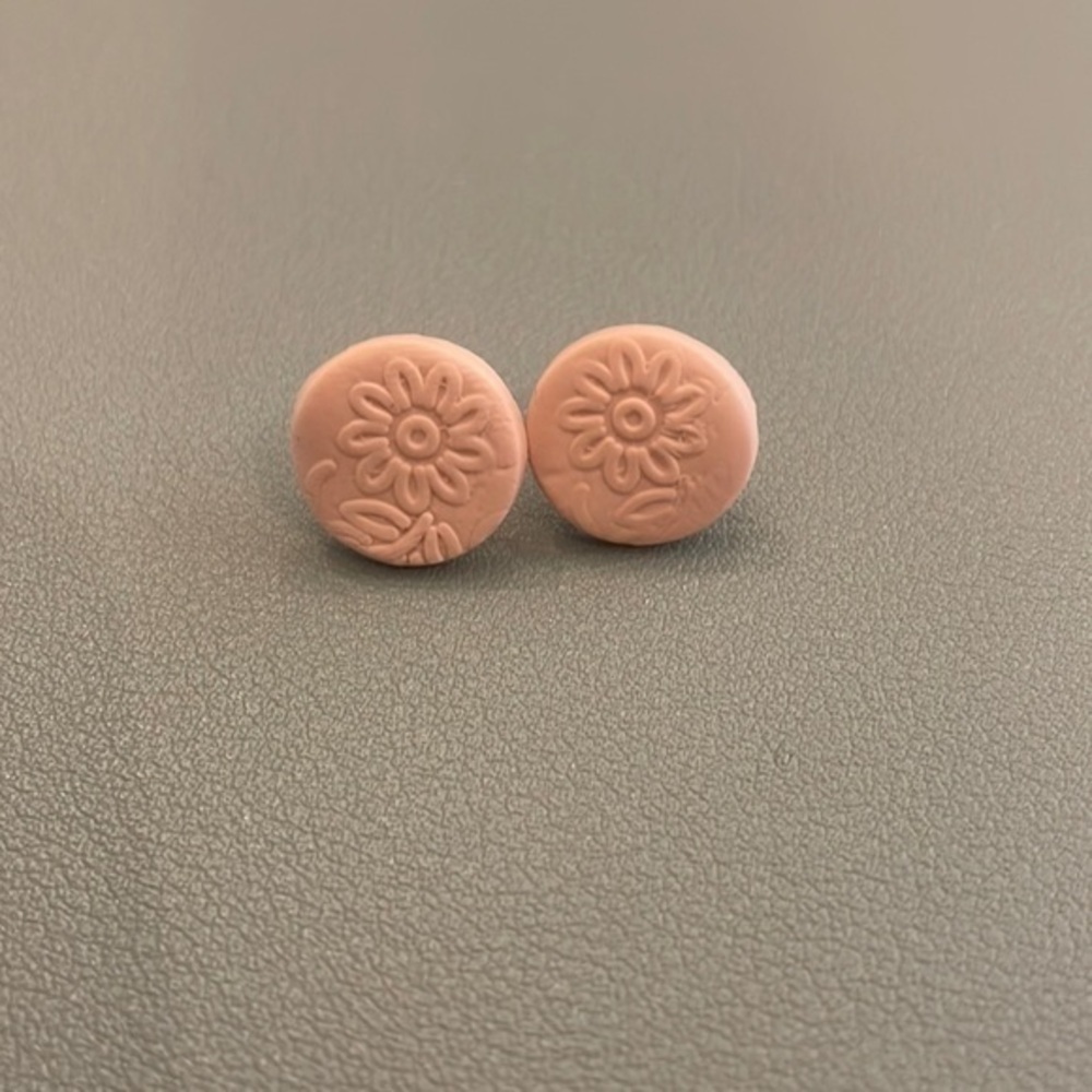 Pink flower circle earrings